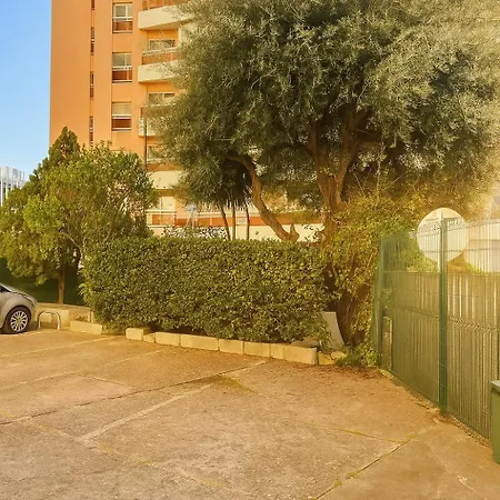 4 Couchages - à 12 Min De La à Pied - Wifi Inclus - Parking Et Linge En Option Antibes